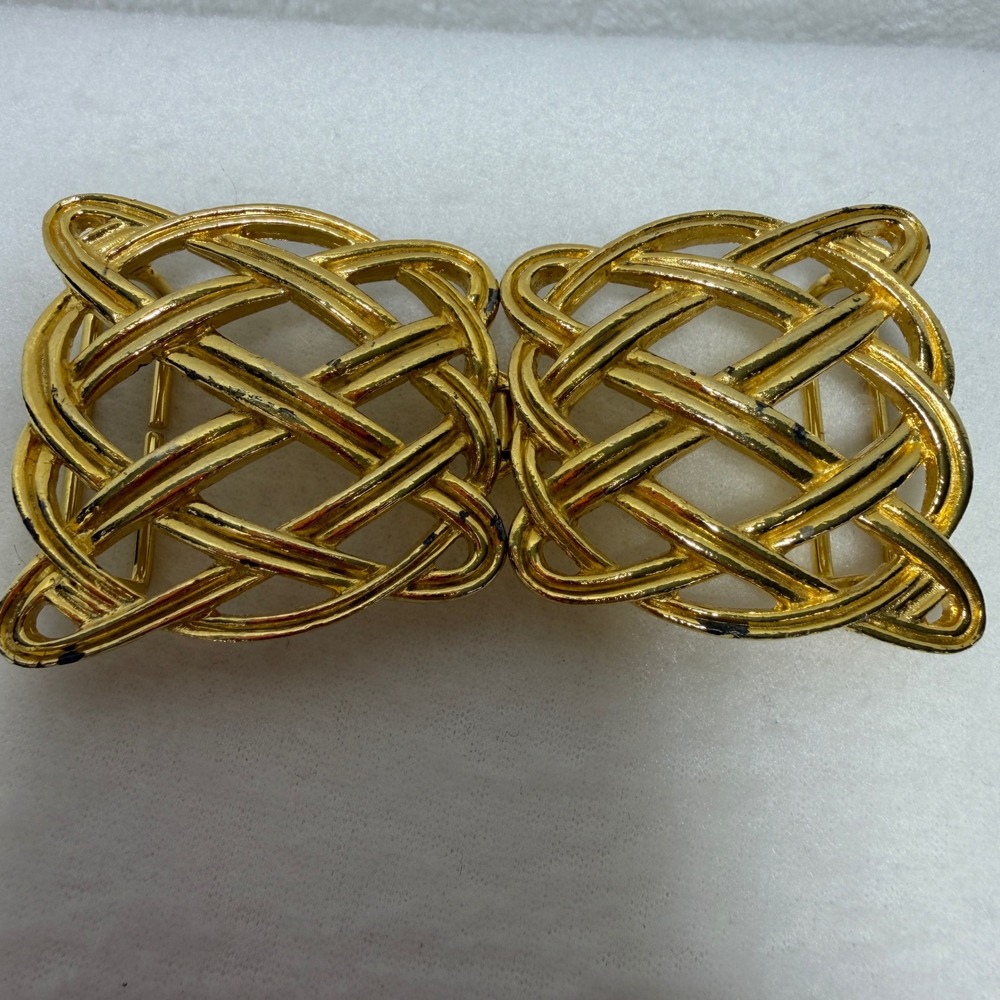 VTG Mimi Di N Gold Tone Interlocking Basket Weave Celtic Knot Belt Buckle Set